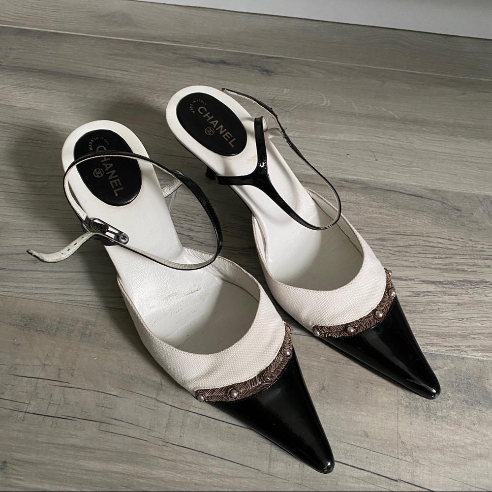 Chanel CC Patent Leather Slingback Pumps Size 8.5